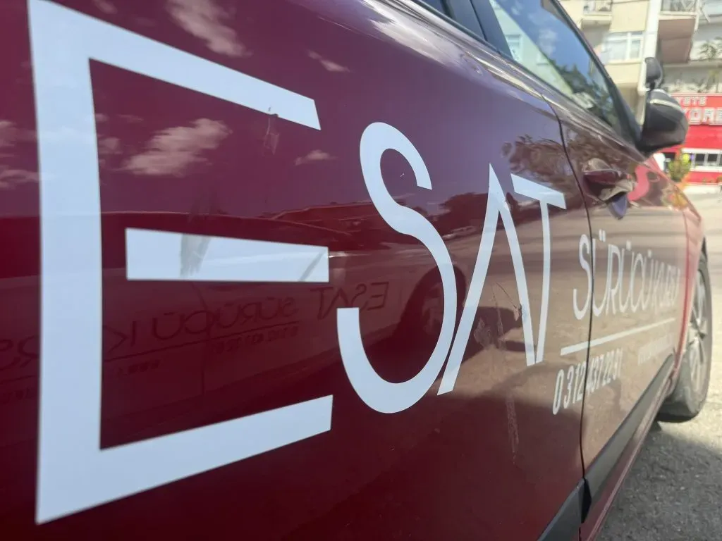 Esat Sürücü Kursu -Trafikte Karşılaştığımız Sürücü Tipleri: Hangisi Sizsiniz?