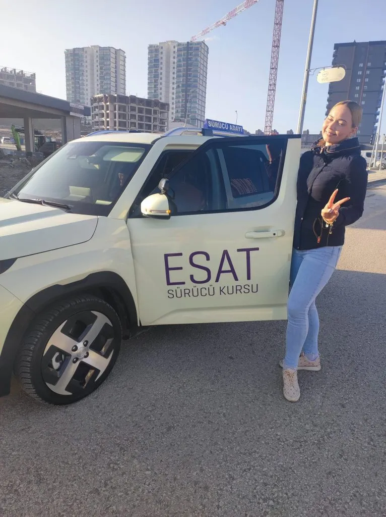 Esat Sürücü Kursu - Manuel Vitesi Hızlı Oturtma Programı (1 Hafta)